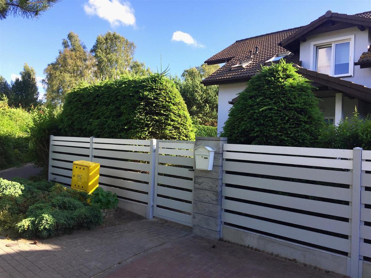 Szary Domek Apartamenty Ustka Exterior foto